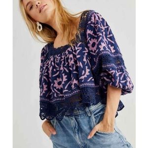 Free People Soleil embroidered top , NWT,small